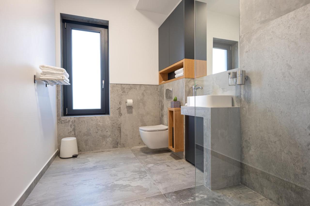 Calvin Aparthotel Oradea Ngoại thất bức ảnh