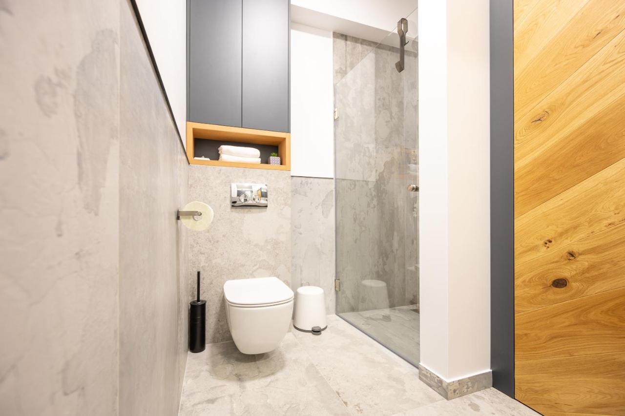 Calvin Aparthotel Oradea Ngoại thất bức ảnh